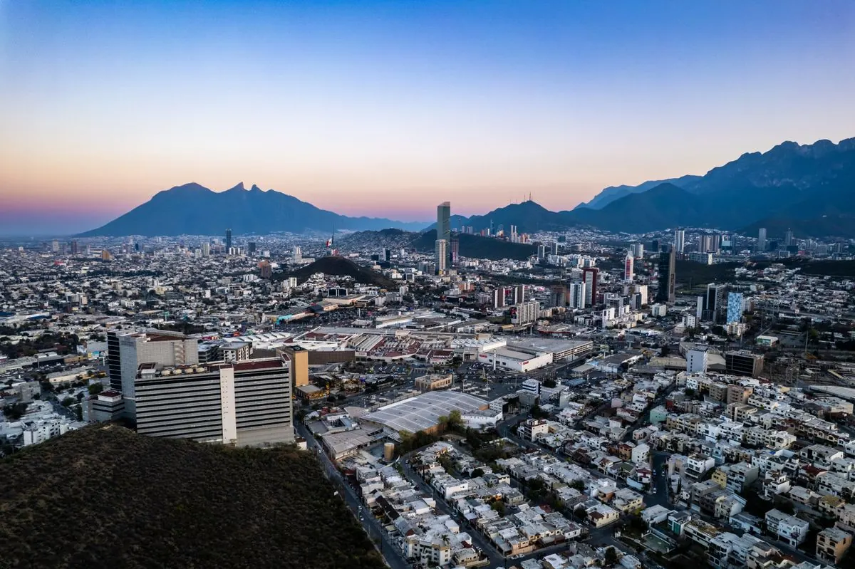 Monterrey y el Cerro de la Silla al atardecer